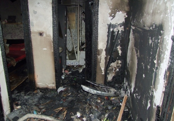 casa-distrutta-incendio